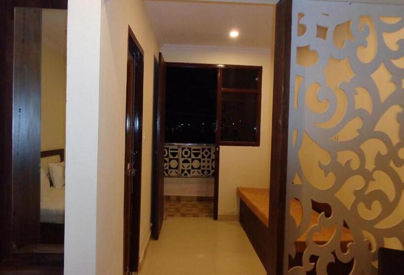 Отель Rukmani Inn