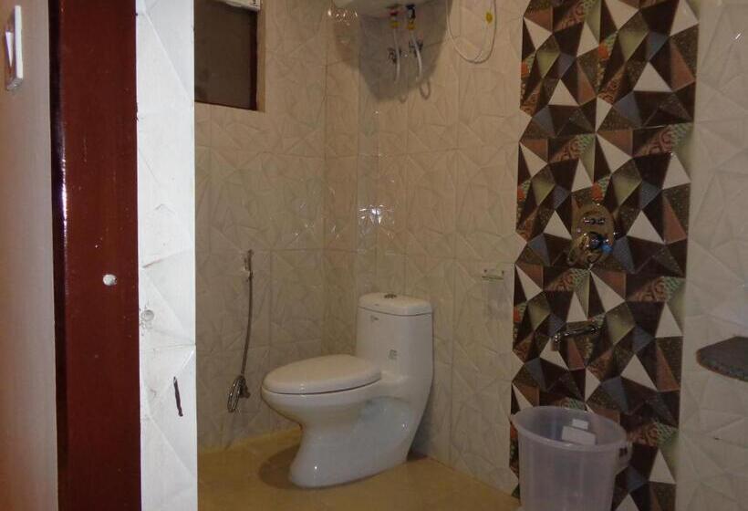 Отель Rukmani Inn