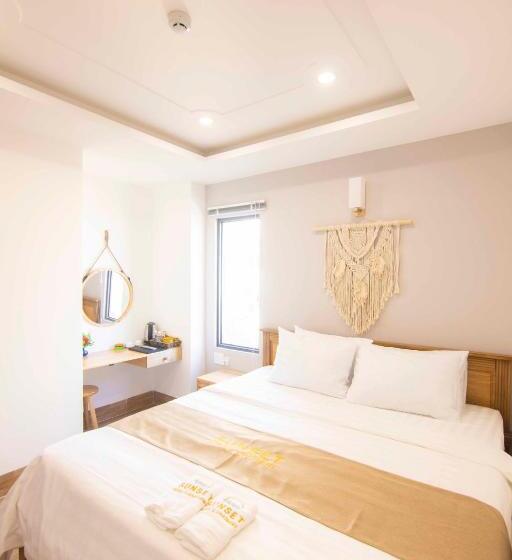 Sunset Hotel & Apartment