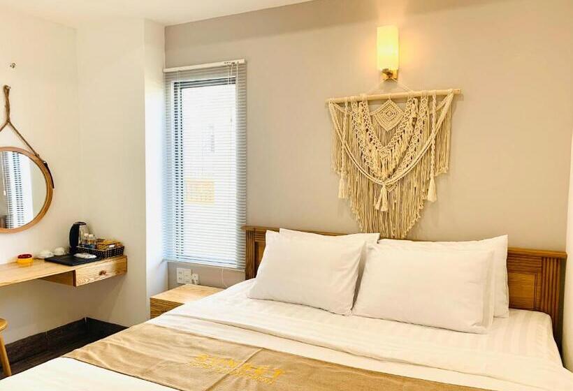 Sunset Hotel & Apartment