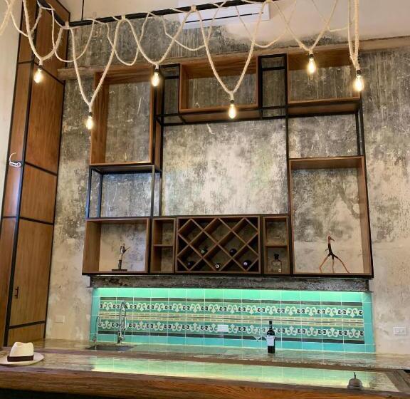 Treehouse Boutique Hotel, An Adults Only Boutique