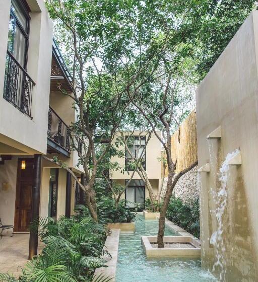 Treehouse Boutique Hotel, An Adults Only Boutique