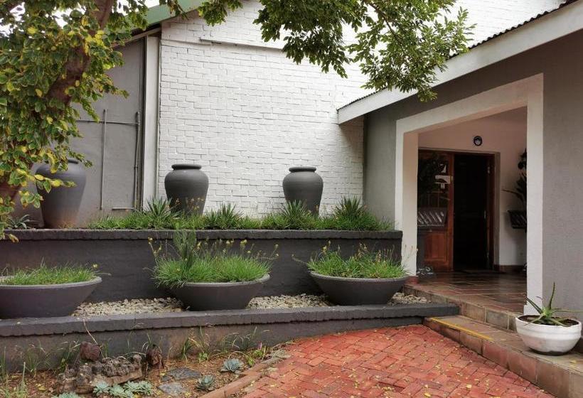 ベッドアンドブレックファースト La Rochelle Guesthouse