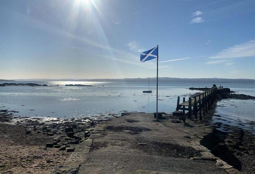 צימר Saorsa House Culross