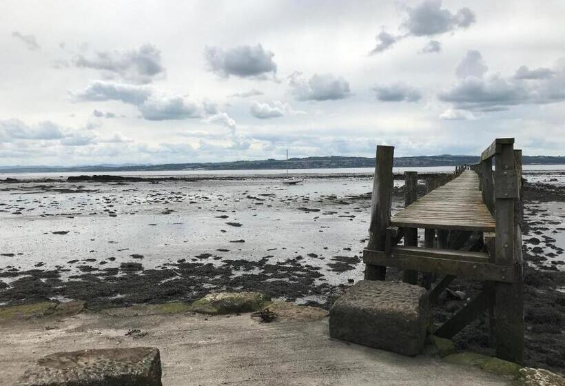 צימר Saorsa House Culross