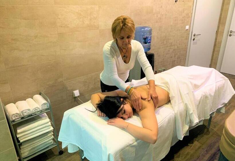 צימר Waterfront Lodge