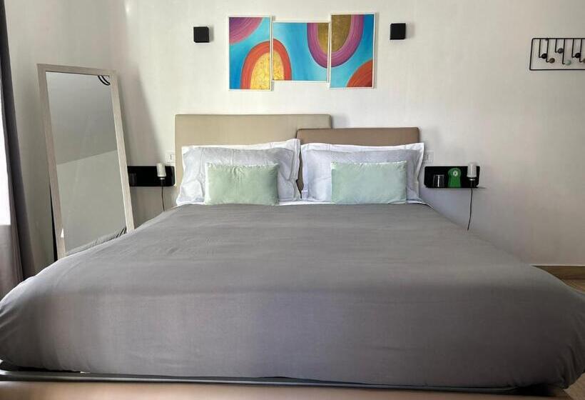 تختخواب و صبحانه Zeta Rooms