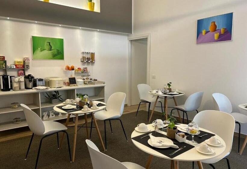 تختخواب و صبحانه Zeta Rooms