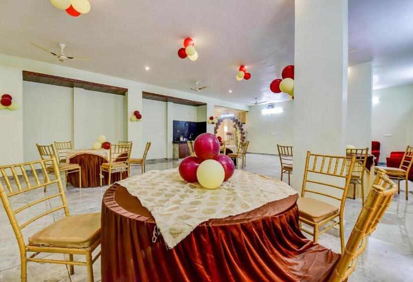 هتل O Kamla Udhyan Road Kota Formerly Radhika Royal