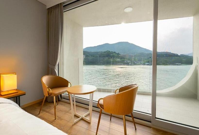 Gapyeong Hotel Suiteian