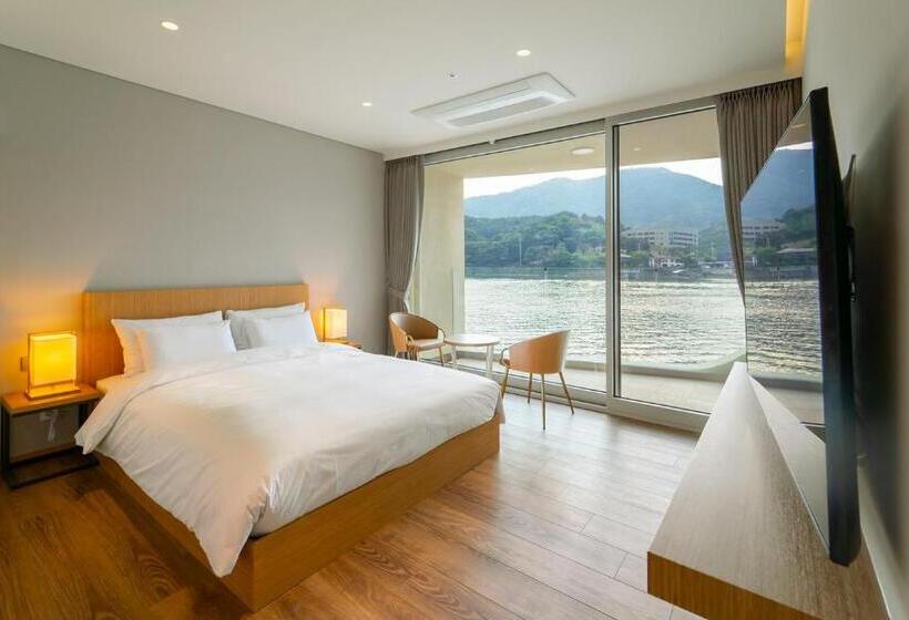 Gapyeong Hotel Suiteian