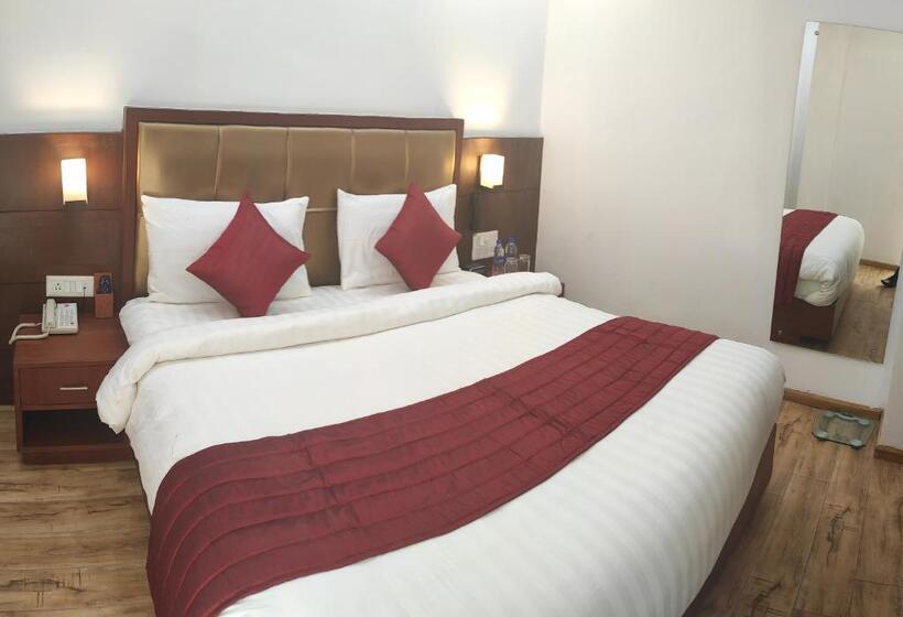 Himalayan Splendour Resort