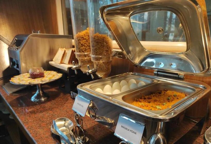 Himalayan Splendour Resort