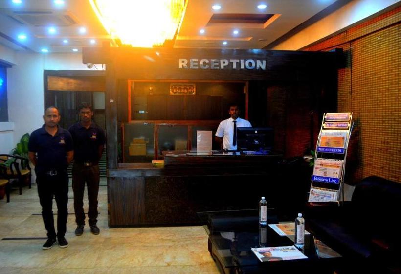 ホテル City Centaur And Convention Center  Vaccinated Staff