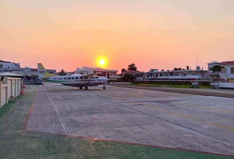 酒店 Coastalbay 2 & Golf Cart Rental