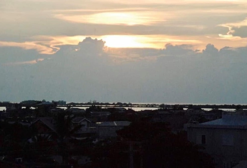 酒店 Coastalbay 2 & Golf Cart Rental