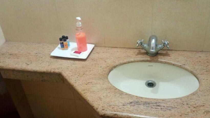 فندق Corporate Inn