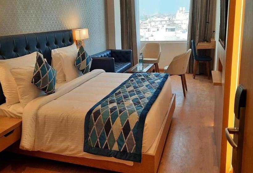 ホテル Dewdrop Amritsar