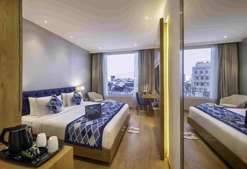 ホテル Dewdrop Amritsar