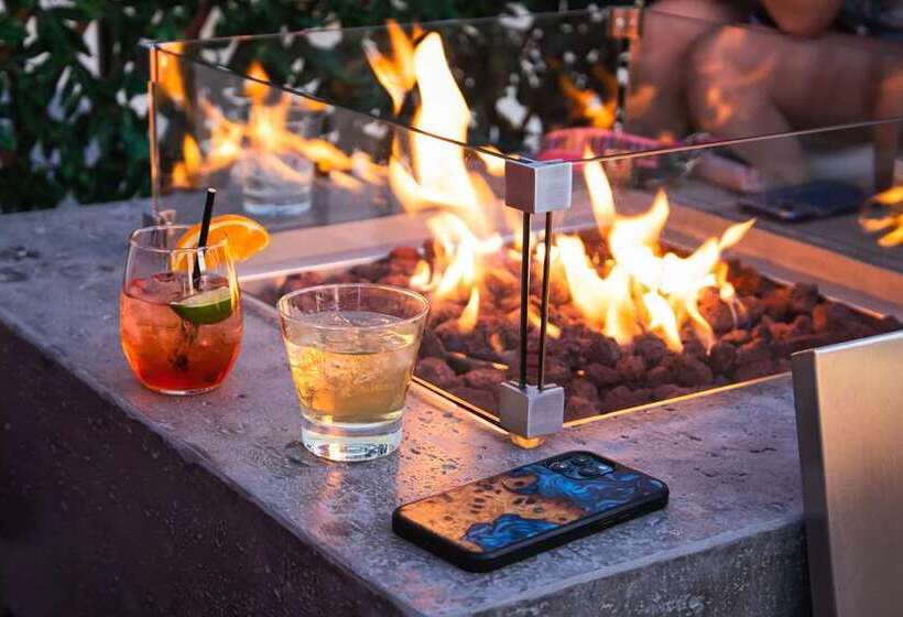 ホテル Elkhart, Tapestry Collection By Hilton