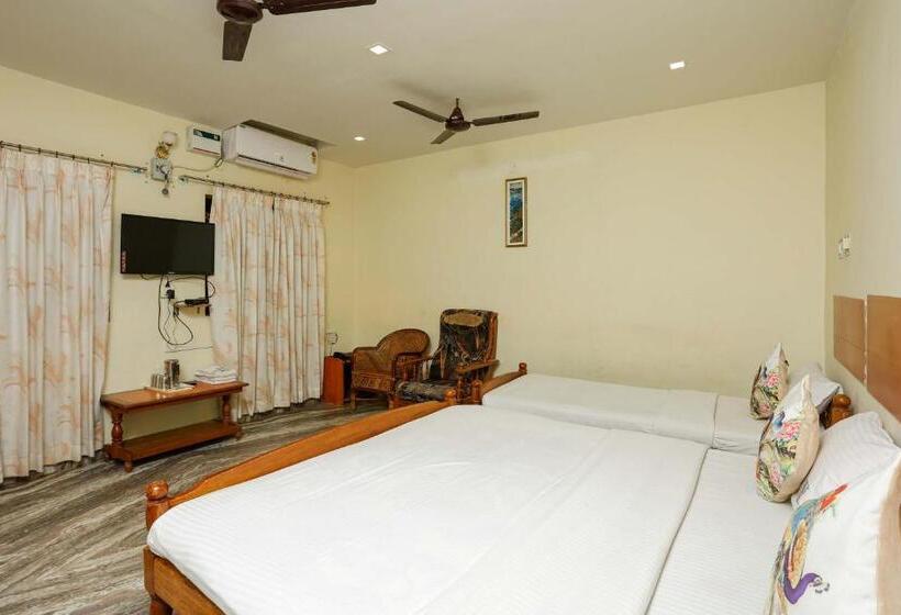 Hotel Hara Rama Hare Krishna Rameswaram
