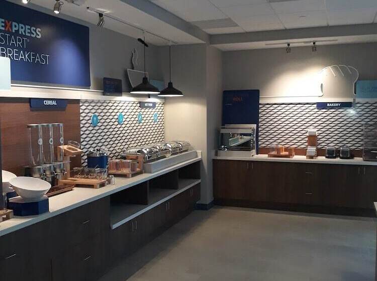 فندق Holiday Inn Express & Suites Jackson, An Ihg