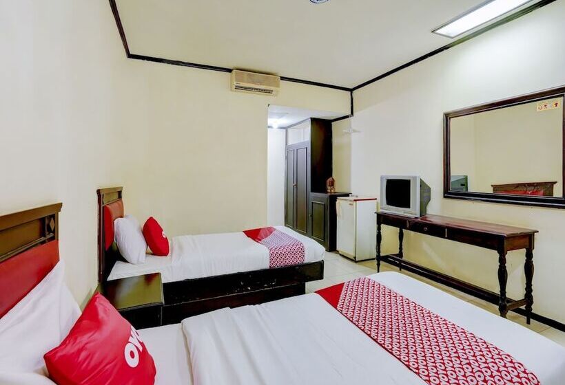Hotel Lumajang Redpartner
