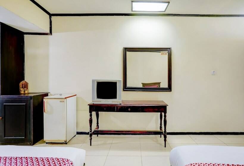 Hotel Lumajang Redpartner