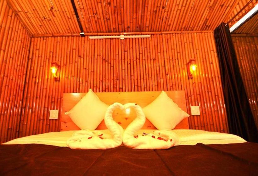 ホテル Fabescape Celebs Resort - Fully Vaccinated Staff