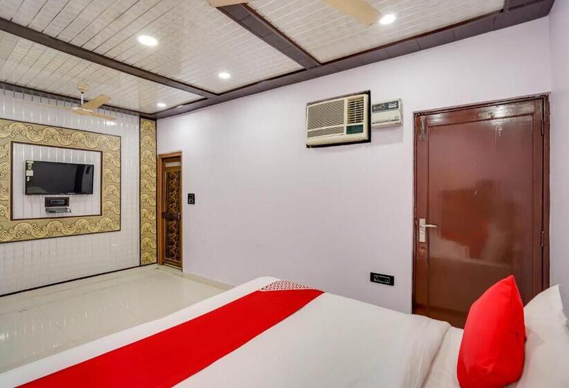 Hotel Oyo 77834 Hazel Residency