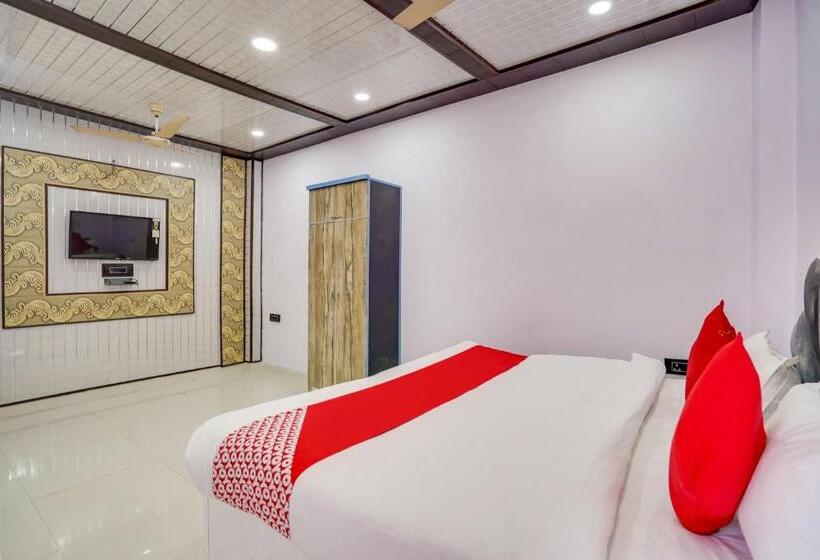 Hotel Oyo 77834 Hazel Residency