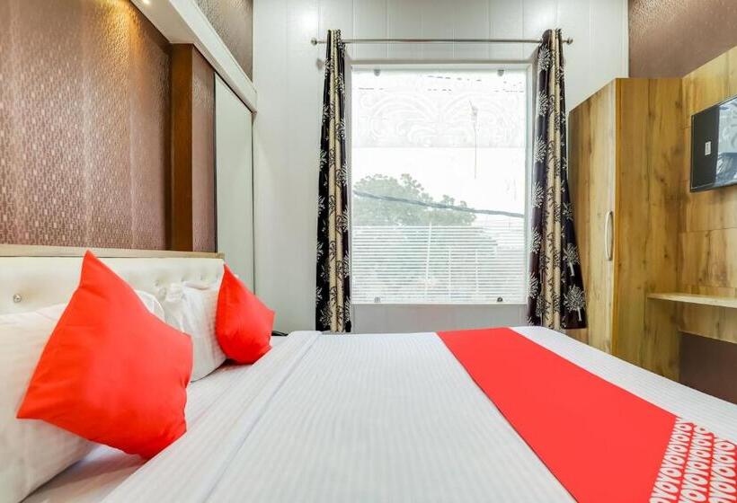 호텔 Oyo 77970  Sangam