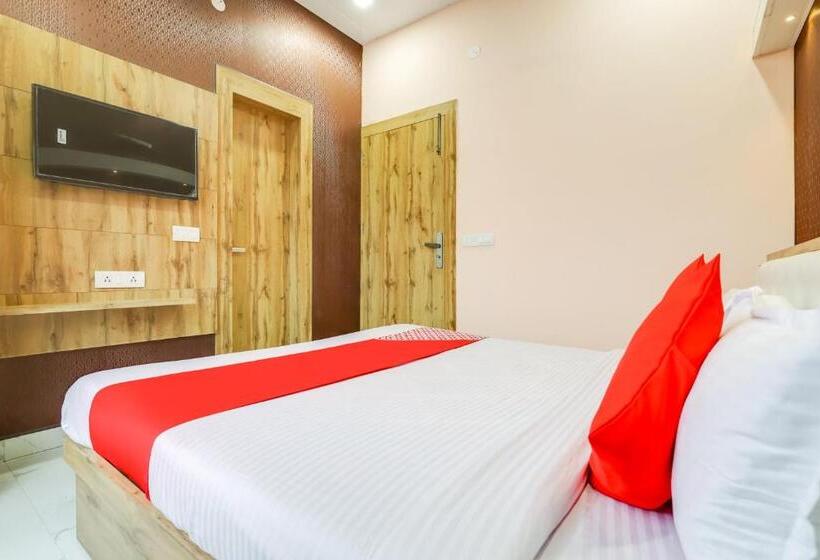 호텔 Oyo 77970  Sangam