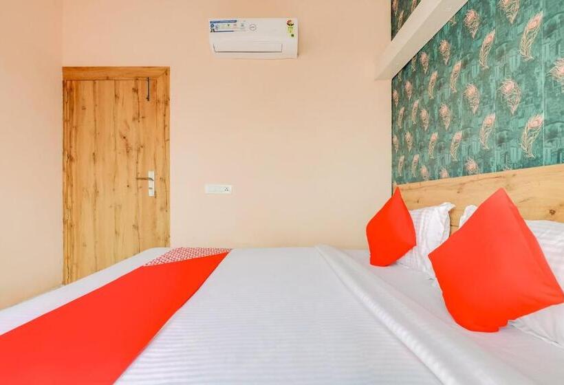 호텔 Oyo 77970  Sangam