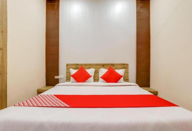 호텔 Oyo 77970  Sangam