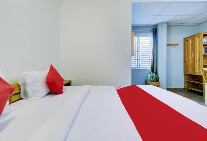 בית מלון כפרי Oyo 78010 Beach Residency