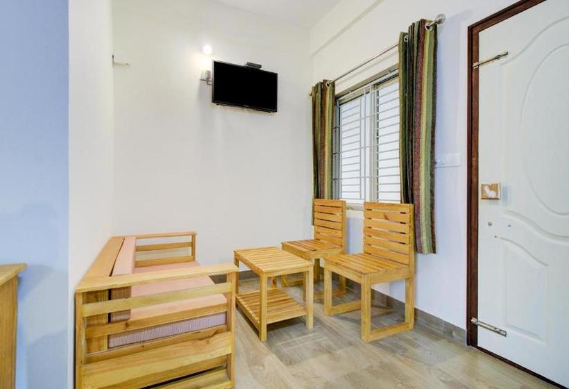 בית מלון כפרי Oyo 78010 Beach Residency