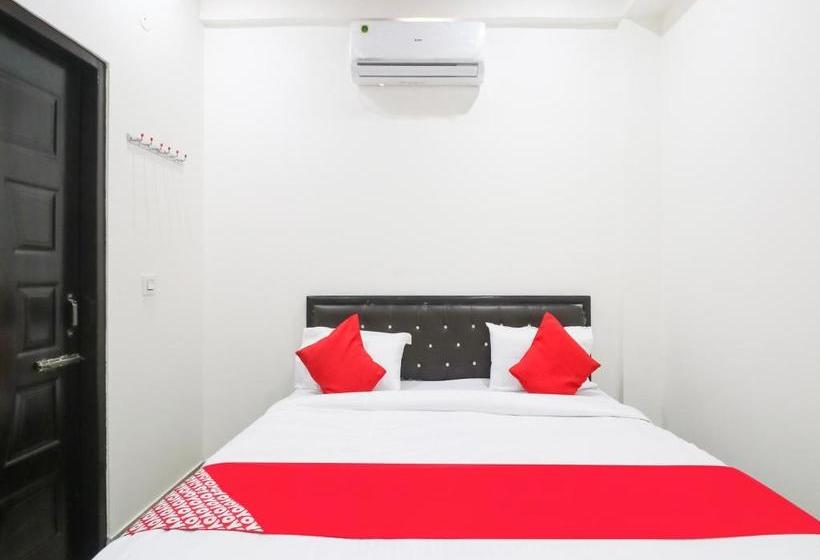 호텔 Oyo 78080 Dc Guest House