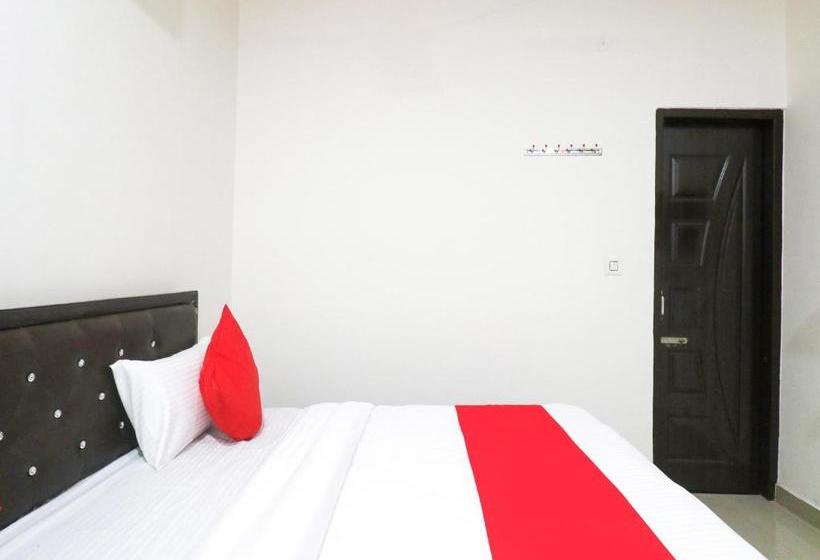 호텔 Oyo 78080 Dc Guest House