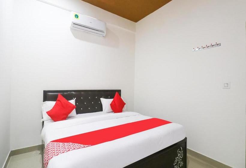 호텔 Oyo 78080 Dc Guest House