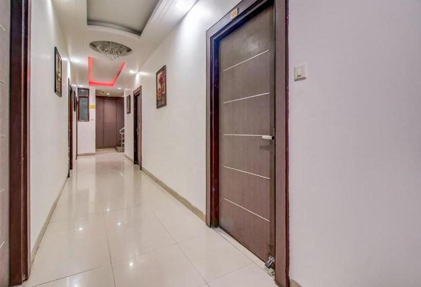 ホテル Oyo 78174 Neelkanth