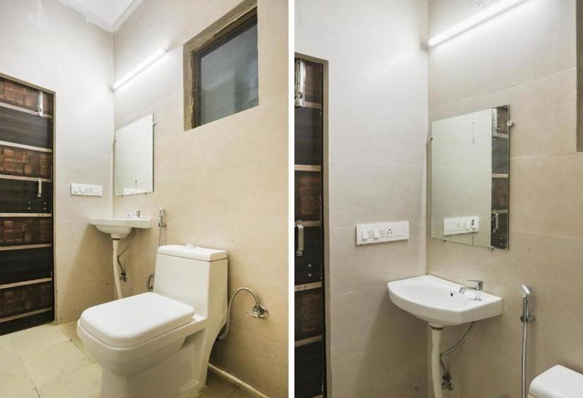 בית מלון כפרי Oyo 78247 Crown Inn