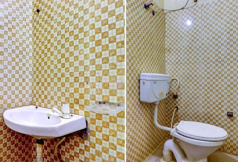 בית מלון כפרי Oyo 78283  New Darshika