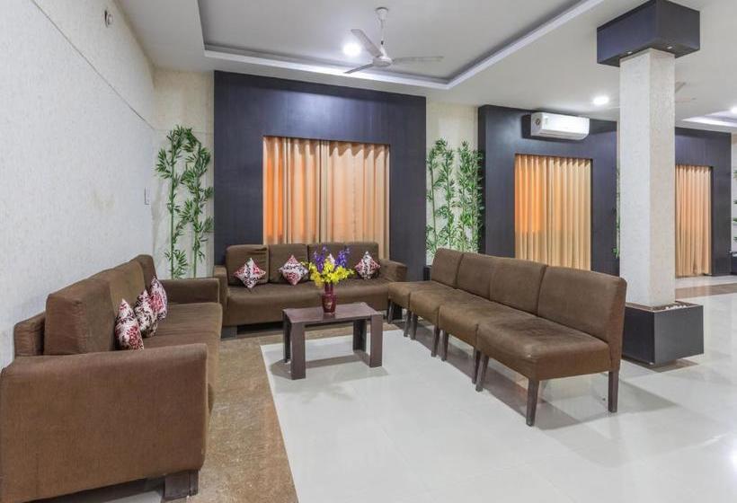 酒店 Oyo 78377 Flagship Muskan Palace