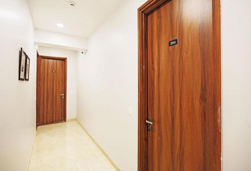 בית מלון כפרי Oyo 78645 Silver Key Stayi Now Sun Pharma Rd