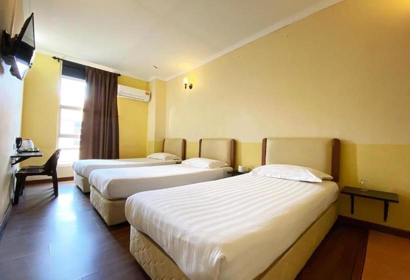 בית מלון כפרי Oyo 90169 The Grand  2