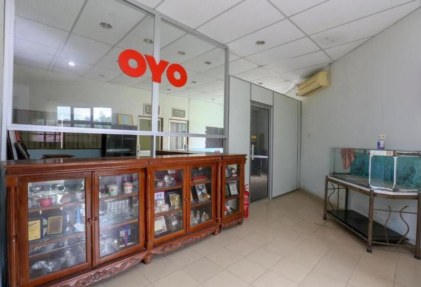 فندق Oyo 90174 Tuah Inn