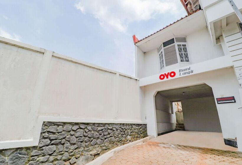 فندق Oyo 90223 Bumi Langit