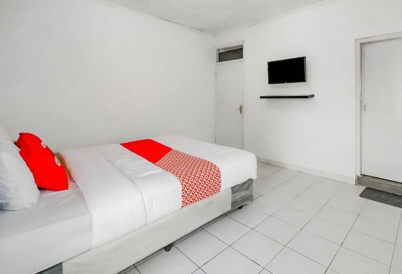 فندق Oyo 90223 Bumi Langit