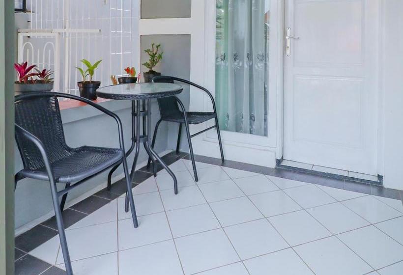 호텔 Oyo 90255 Villa Cipendawa Md28 Cianjur